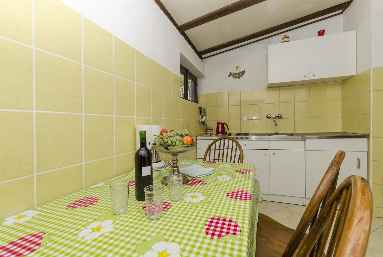 Apartment Boris Gornja Brela Экстерьер фото
