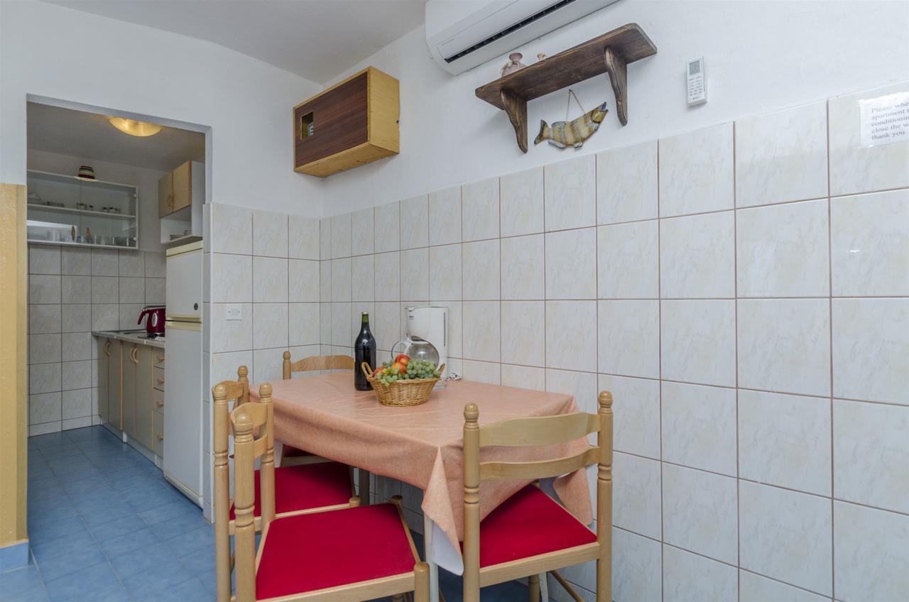 Apartment Boris Gornja Brela Экстерьер фото