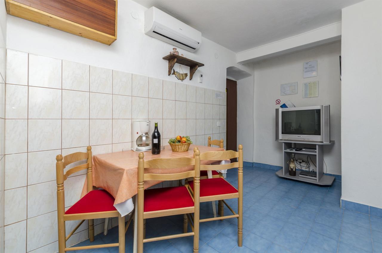 Apartment Boris Gornja Brela Экстерьер фото