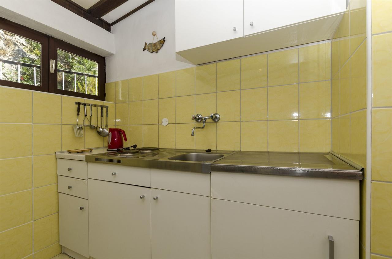 Apartment Boris Gornja Brela Экстерьер фото